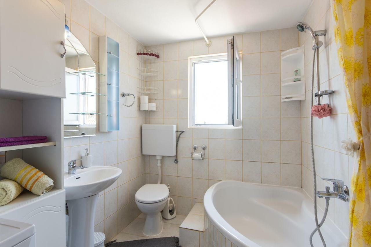 Apartmani Amans Пула Екстер'єр фото